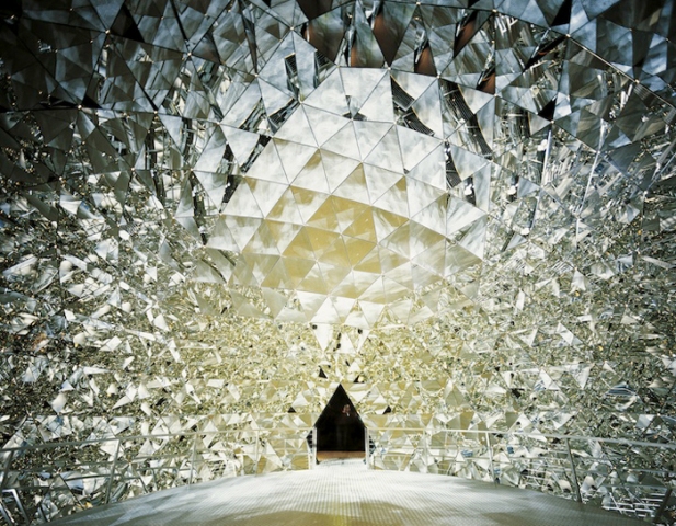 yellowtrace_The-Crystal-Dome-at-Swarovski-Kristallwelten_Austria_01
