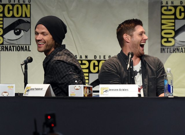 Jensen-Ackles-Jared-Padalecki-Comic-Con-2015-Photos (1)