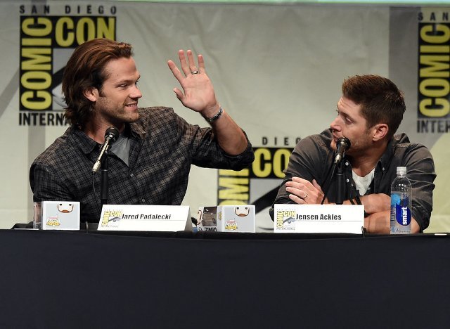 Jensen-Ackles-Jared-Padalecki-Comic-Con-2015-Photos (7)