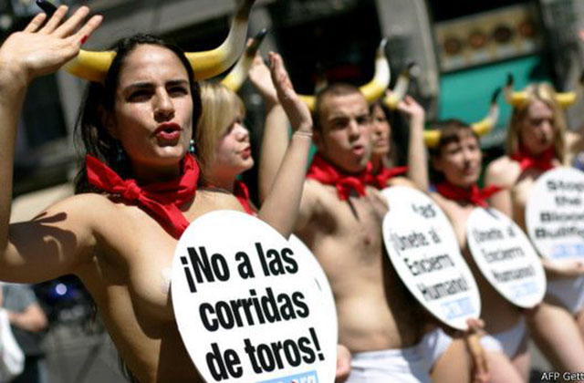 150817121833_peta_demo_against_corridas_madrid_624x351_afpgettyimages