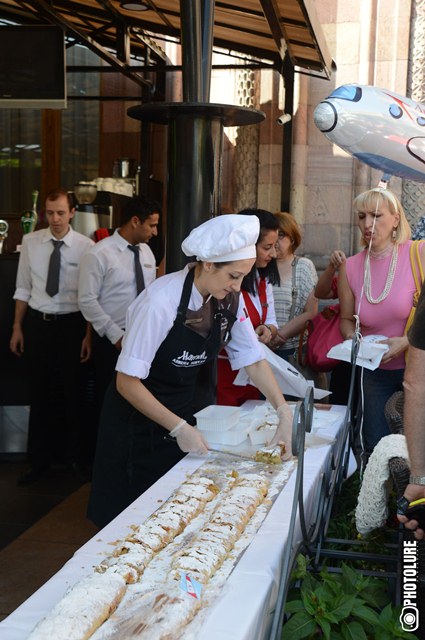 The longest Viennese strudel in Caucasus was presented at Armenia Marriott Hotel