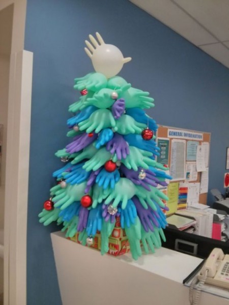 hospital-christmas-decorations-9__605-599x800
