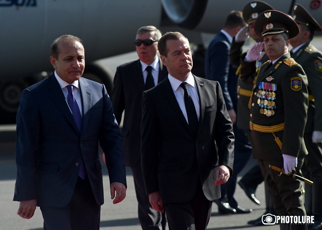 RA Prime Minister Hovik Abrahamyan welcomed Russian Prime Minister Dmitry Medvedev at 'Zvartnots' airport