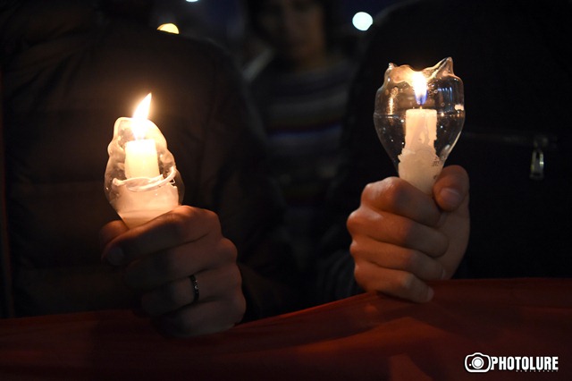 A march of silence in memory of killed soldiers on the border of recent days began from Shahumyan Square