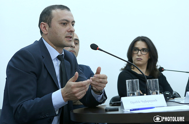 A discussion on the topic of 'Online setup media field. Necessity and dangers' took place at the Media Center