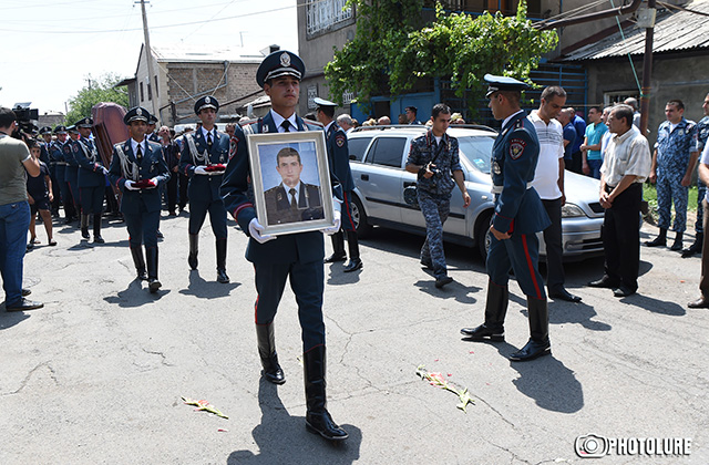 Funeral of  Police Forces soldier Yuri Tepanosyan was served