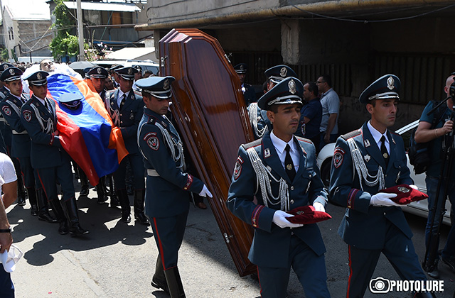 Funeral of  Police Forces soldier Yuri Tepanosyan was served