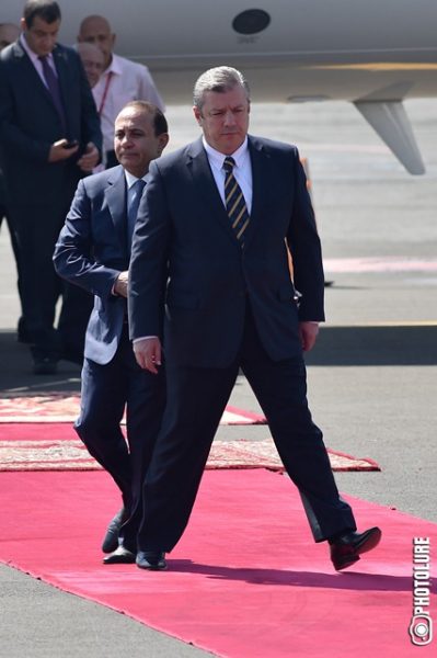 Welcoming ceremony of the Georgian Prime Minister Giorgi Kvirikashvili took place at Zvatnots international airport