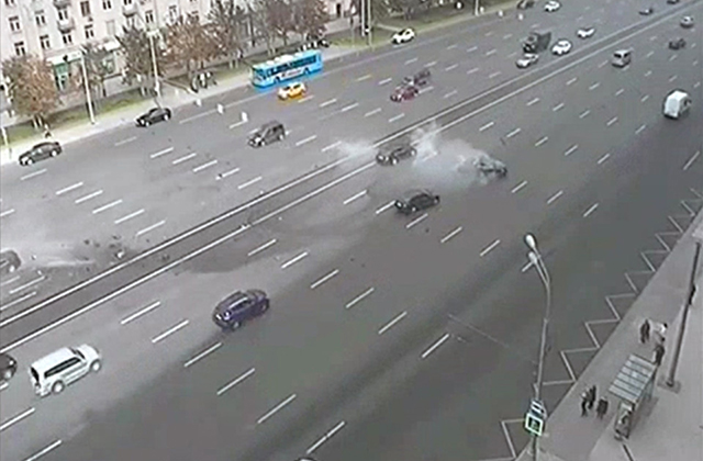 CEN Video Story: Mercedes Hits Presidents Car, Kills Putins Chauffeur