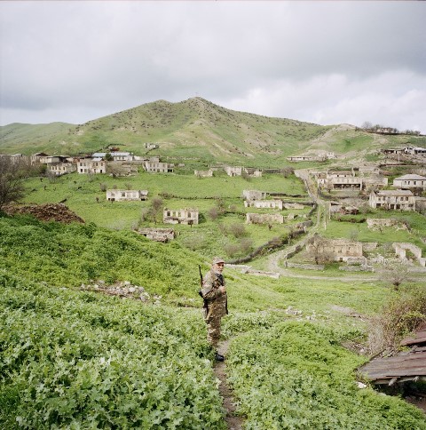 c7bf335d-fitcrop1224x1234-a01182-karabagh_esquire_05