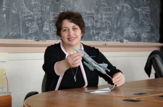 «Աշխարհում երկու բանի պակաս կա՝ էֆեկտիվ լիդերների և մաթեմատիկոսների». Նաիրա Հովակիմյան
