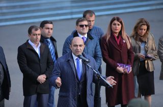 «Ես չեմ ճանաչում մի սովորական մարդ, որ հէկ-ի տեր է, բոլորը օլիգարխատիպ բաներ են». Էդմոն Մարուքյան
