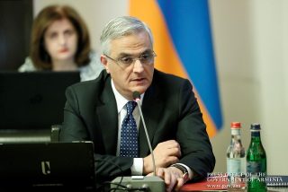 Մհեր Գրիգորյանը կմեկնի արձակուրդ