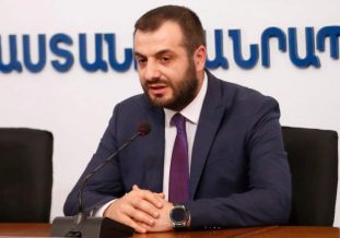 Տիգրան Վիրաբյանը և Ալֆրեդ Քոչարյանը վերանշանակվել են ԿԳՄՍ նախարարի տեղակալների պաշտոնում