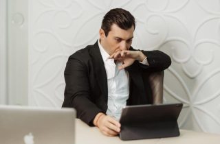 Ապրիլյան պատերազմը վերջին հաղթանակն էր, որն ուներ հերոսներ, որոնք ունեին անուններ, որոնց հերոսությունն ուներ վայր, հրապարակված թիվ ու սխրանքի արժևորում. Միքայել Մինասյան