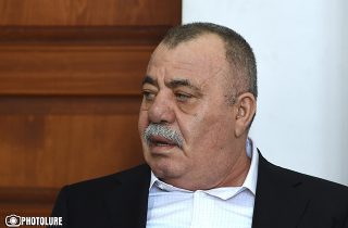 Մանվել Գրիգորյանը հետմահու հայտնվել է ամբաստանվողի կարգավիճակում․ մեղադրվում է որդուն օժանդակելու մեջ. «Փաստինֆո»