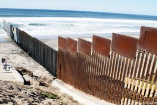 Թրամփը կարծում է, որ Բայդենը պետք է ավարտի արգելապատի կառուցումը Մեքսիկայի հետ սահմանին