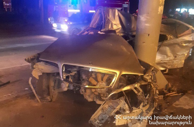 Ողբերգական ավտովթար Արմավիր քաղաքի Երևանյան և Մաշտոց փողոցների խաչմերուկում. կան զոհեր