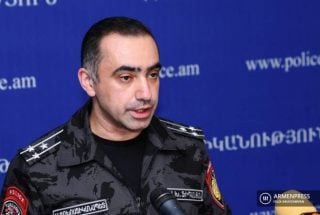 Արա Ֆիդանյանը Վալոդյայի մոտ ազգականն է ու լավ գիտի, թե ովքեր ինչպիսի խնդիրներ ունեին և ունեն Վալոդյայի հետ. Նաիրի Հոխիկյան