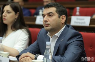 Սյունիքով ի՞նչ ճանապարհ ենք տվել, կասե՞ք. Փաշինյանի աներձագ Հրաչյա Հակոբյան