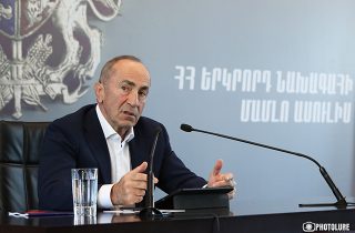 12 հազար դոլար պարտք՝ ամեն ընտանիքի ուսերին. Ռոբերտ Քոչարյանը ներկայացրել է 9 միլիարդի մասին իրականությունը