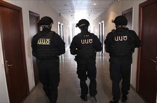 ԱԱԾ-ն մտել է Ազգային արխիվ. Թշնամու հետ համագործակցող խումբ են բացահայտել. աշխատակիցները վստահ են՝ գործն ուզում են փակել