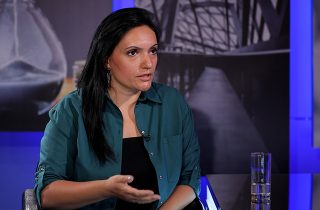 «Հայաստանում թուրքին թողած շարունակում են թշնամի սարքել այլոց, խոսել «խաղաղություն»-ից ու ջայլամի նման անտեսել մեր գլխին կախված սպառնալիքները». Ալվինա Աղաբաբյան