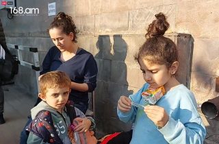 Հյուրընկալ Գորիսը շարունակում է ընդունել Արցախից բռնի տեղահանված մեր հայրենակիցներին՝ ՈՒՂԻՂ