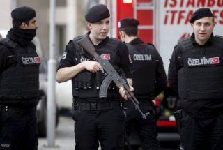 Թուրքիայում ահաբեկչության կասկածանքով ձերբակալվել է ավելի քան 900 անձ