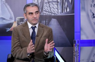 «Չեմ կարծում, որ պետության ղեկավարը պետք է որոշի, թե գիտնականն ինչպես պետք է գիտությամբ զբաղվի. երբ չես խոսում Արցախի մասին, բացում ես «Արևմտյան Ադրբեջանի» դուռը».  Ցեղասպանագետ