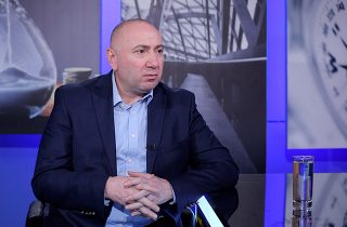 Նշված փակ նիստին 62 ռուբլի 20 կոպեկի տեղեկություններ չեն տրվել, ու՞ր մնաց 622.000 դոլարի. Արթուր Խաչատրյան
