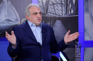 ՀՖՖ նախագահը պարտվել է Արթուր Սողոմոնյանին. «Ժողովուրդ»