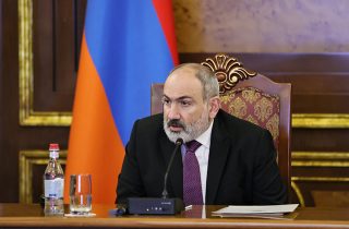 Նիկոլ Փաշինյանի որոշմամբ՝ 2 փոխմարզպետներ են ազատվել իրենց պաշտոններից