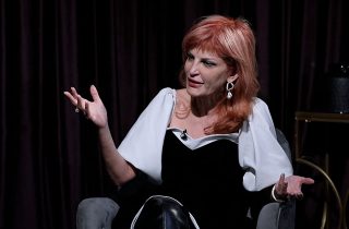 Հիմա կարող ա վաղը մի կատաղած եղջերու դնեմ ՖԲ֊ում կամ մի թքող, ուղտ գալու եք ինձ բռնե՞ք. Անուշ Սեդրակյան