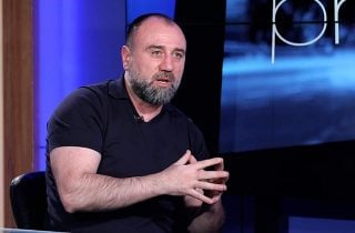 «Հավատացե՛ք, այս ժողովուրդը խեղճ ու անճար ժողովուրդ չէ․ այս նույն ժողովուրդն էր 30 տարի առաջ հաղթանակները կերտողը»․ Ռուբեն Մխիթարյան