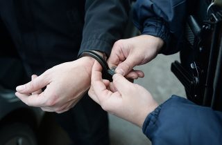 16-ամյա երկու պատանիներին դանակահարողը ձերբակալվել է. նախաձեռնվել է քրեական վարույթ