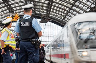 Գերմանիայում լրտեսության կասկածանքով երկու մարդ է ձերբակալվել