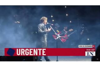 Արգենտինայի նախագահն իր գրքի շնորհանդեսը վերածել է ռոք համերգի՝ երգելով 8000-անոց հանդիսատեսի առաջ