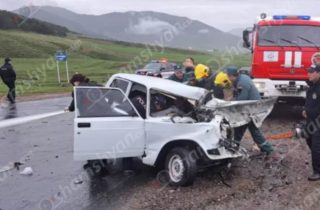 Նիգավանի խաչմերուկում բախվել են «ՎԱԶ 2107»-ն ու «Renault» բեռնատարը․ կա 1 զոհ, 3 վիրավոր