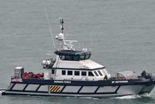 Անգլիայի ափերի մոտ 84 անօրինական միգրանտներ տանող նավակ է շրջվել
