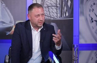 Ժողովրդին կեղեքելու հարկային անբարենպաստ քաղաքականություն են վարում, դրան զուգահեռ՝ ավելացնում են պարտքը․ տնտեսագետ