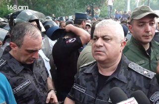 Լավ են արել՝ լուսաձայնային նռնակ են նետել. ոստիկանության պետ Արամ Հովհաննիսյան