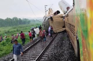 Հնդկաստանում ուղևորատար և բեռնատար գնացքների բախման հետևանքով կա առնվազն 5 զոհ