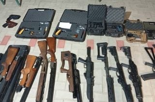 Ղրղզստանում հեղաշրջում նախապատրաստողների մոտ խուզարկությամբ հայտնաբերվել է մեծ քանակի զենք-զինամթերք