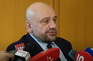 Արմեն Քոլոյանին նկատողություն է հայտարարվել