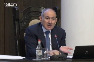 Քանի որ այսօր անկեղծության օր է, մի դեպք պատմեմ. Փաշինյանը՝ Կառավարության նիստում