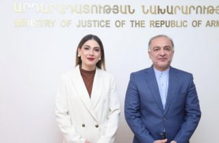 ՀՀ արդարադատության նախարարը դեսպան Մեհդի Սոբհանիի հետ հանդիպմանը բարձր է գնահատել բարեկամական Իրանի հետ բազմաբևեռ փոխգործակցությունը