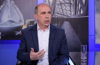 Այս պատերազմը Հայաստանին առնչվելու է մի քանի դրվագներով․ Արմեն Մանվելյան