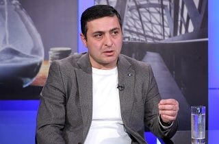 Փաշինյանը քաղաքական նոր տիրոջ փնտրտուքի մեջ է. մնում է Էրդողանը. Մենուա Սողոմոնյան