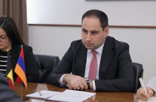 ՀՀ ՏԿԵ նախարարն ու Բելգիայի դեսպանը քննարկել են վերականգնվող էներգետիկայի, տրանսպորտի և ավիացիոն ոլորտին առնչվող հարցեր